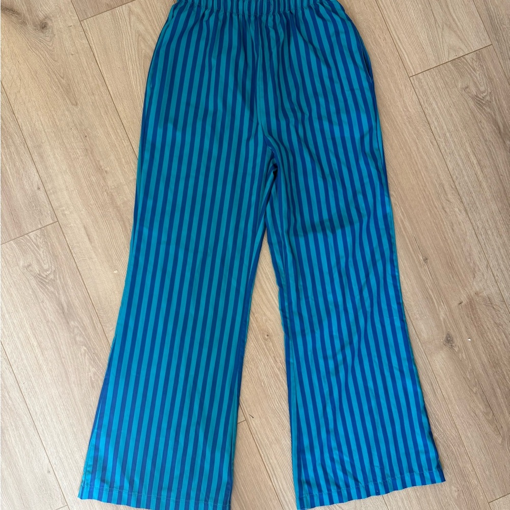 Amina Blu Striped Flare Pants Womens size Small